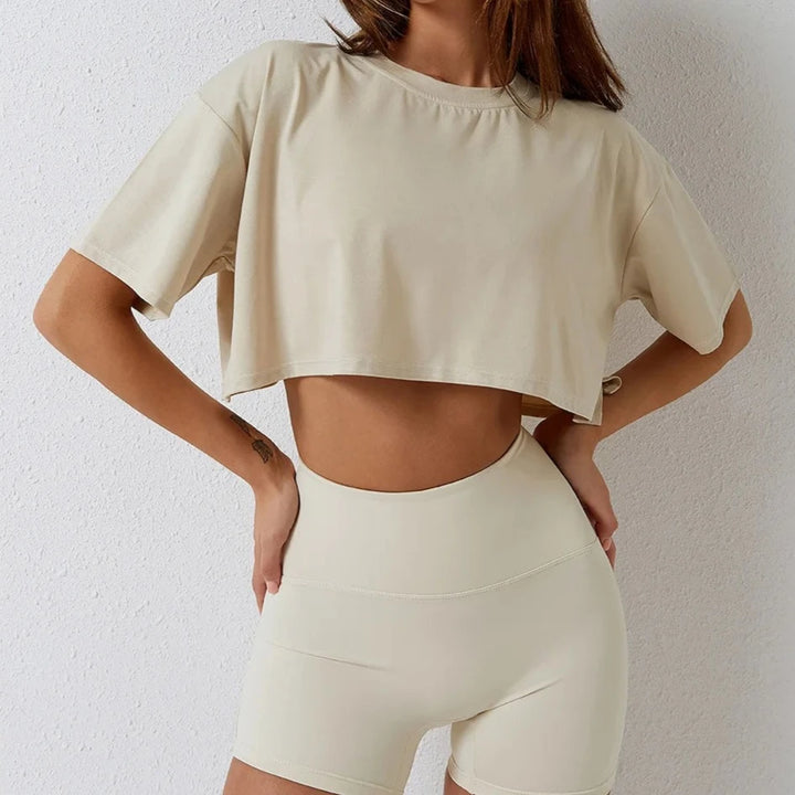 Luźny crop top sportowy