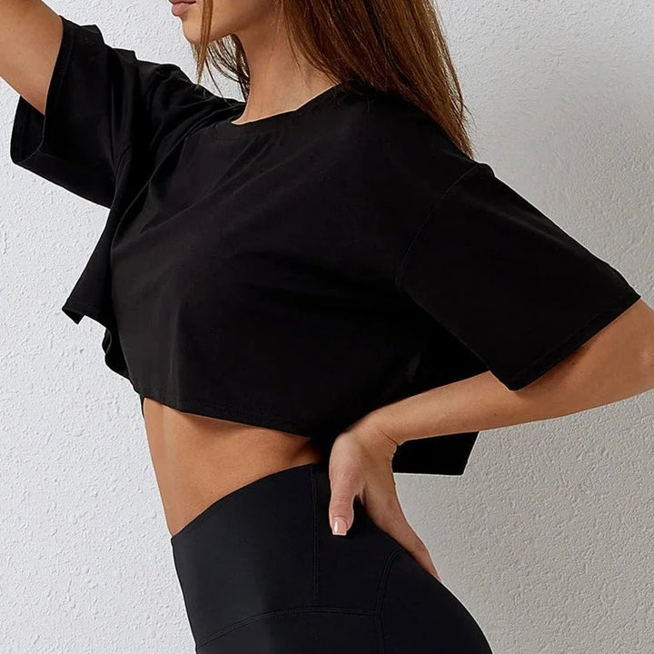 Luźny crop top sportowy