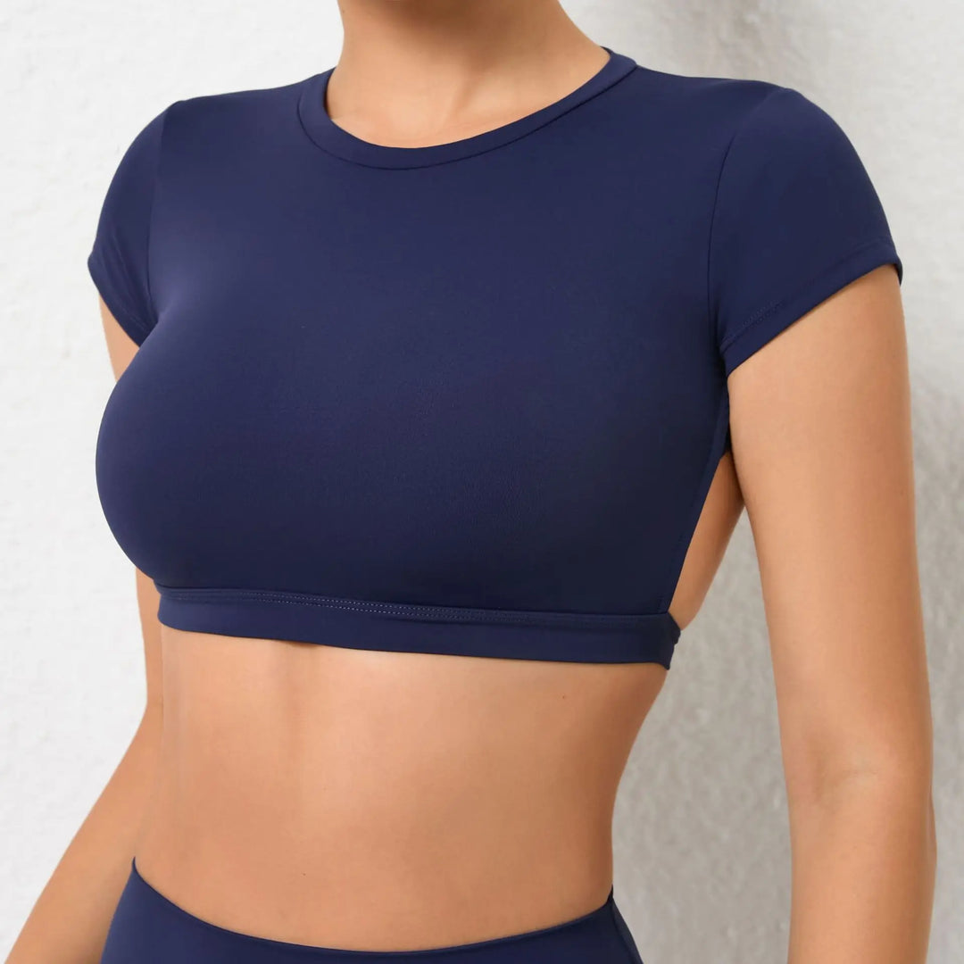 Crop top sportowy z krótkim rękawkiem