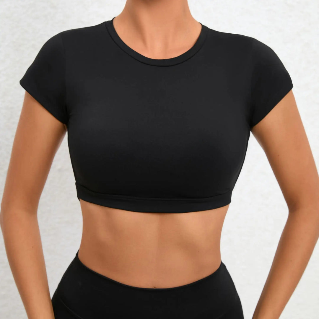 Crop top sportowy z krótkim rękawkiem