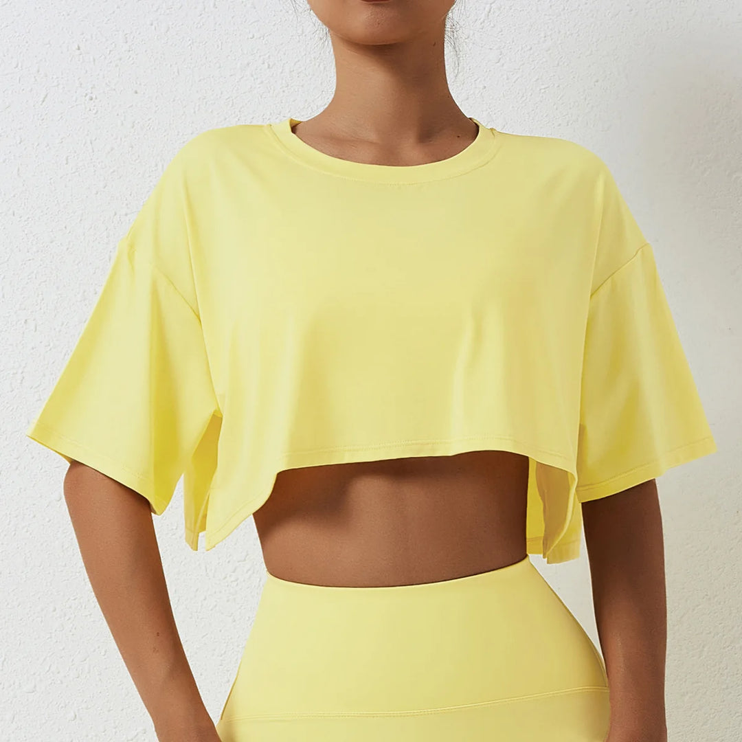 Luźny crop top sportowy